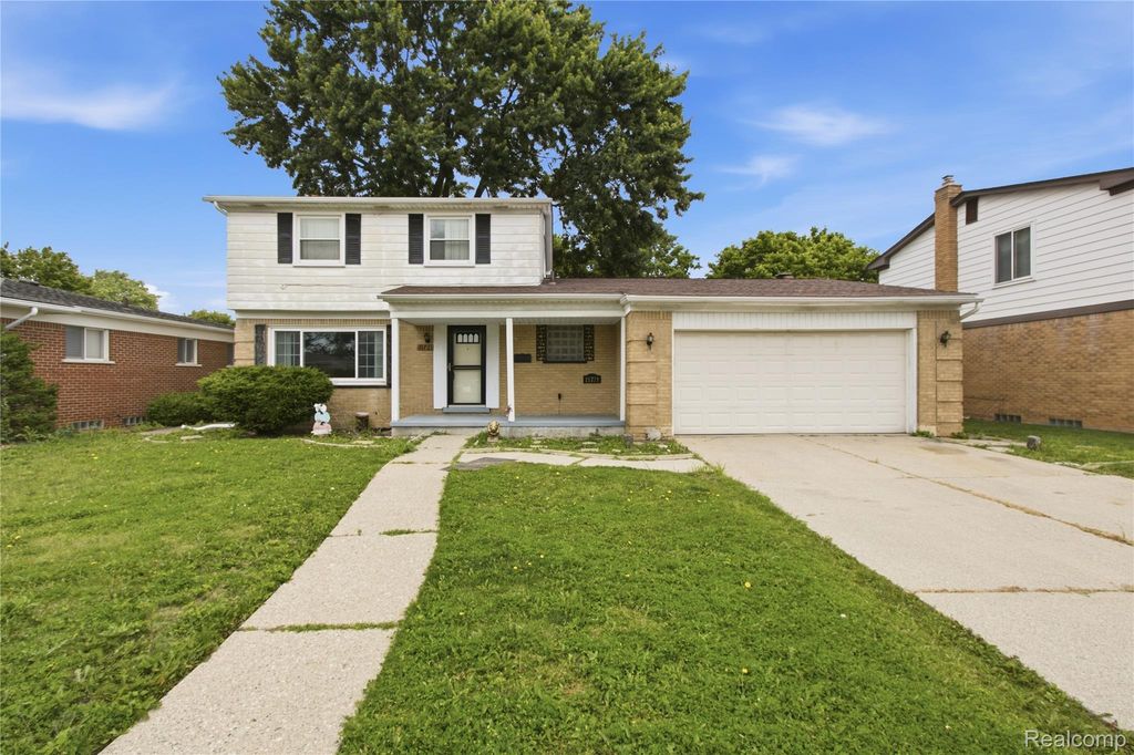 11721 Robinwood Boulevard, Warren city