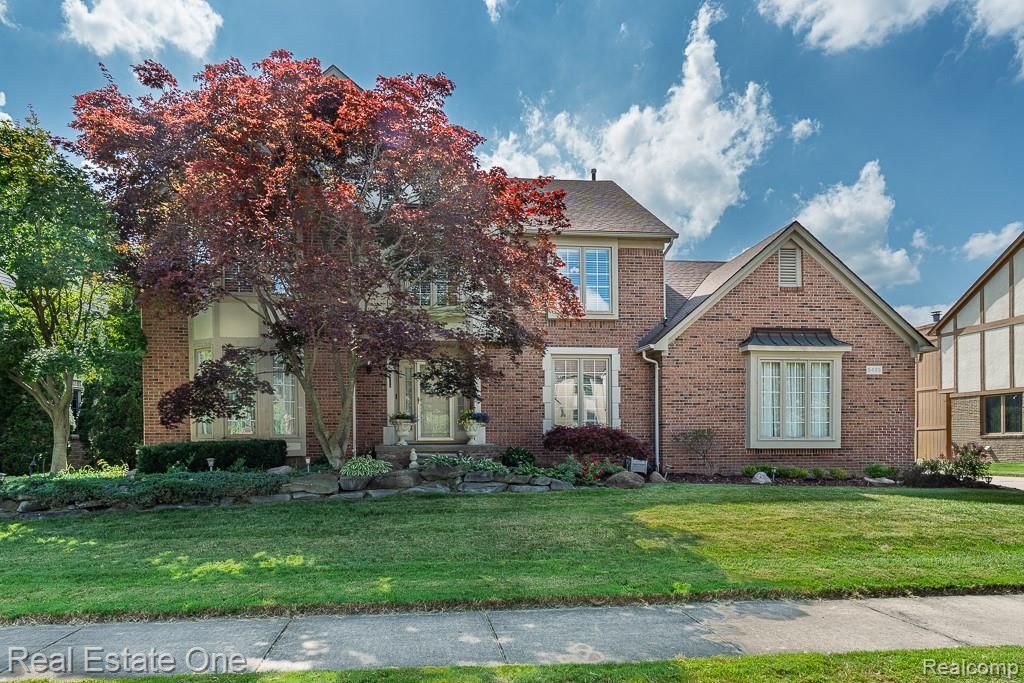 6489 Shoreline Drive, Troy city