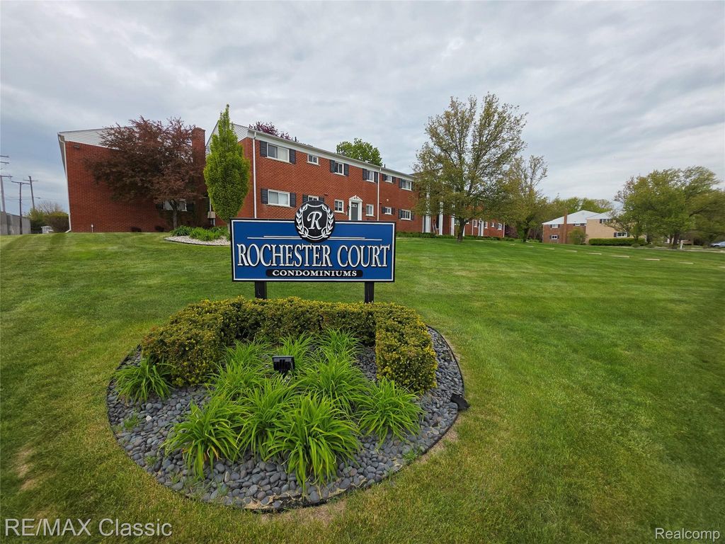 1101 Tienken Court 206, Rochester Hills city
