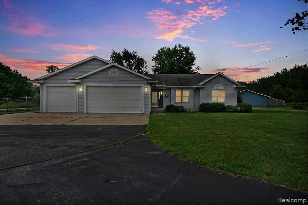 3334 E Freeland Road, Ingersoll township
