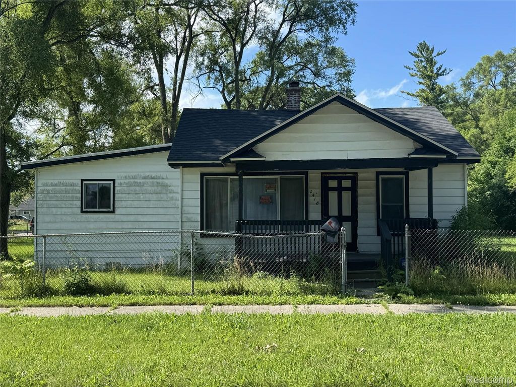 2418 Morris Street, Saginaw city