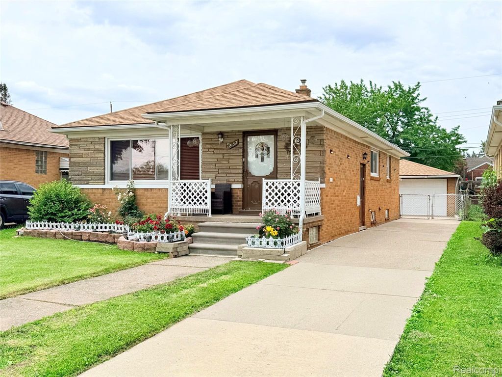 8152 Potomac, Center Line