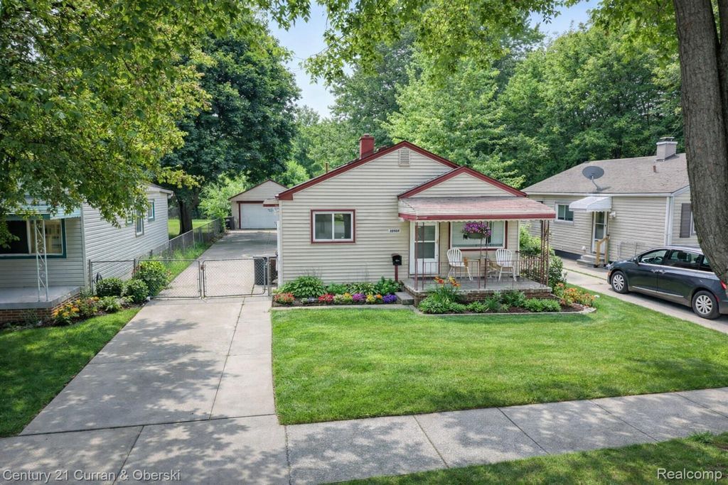 22327 Wick Road, Taylor city
