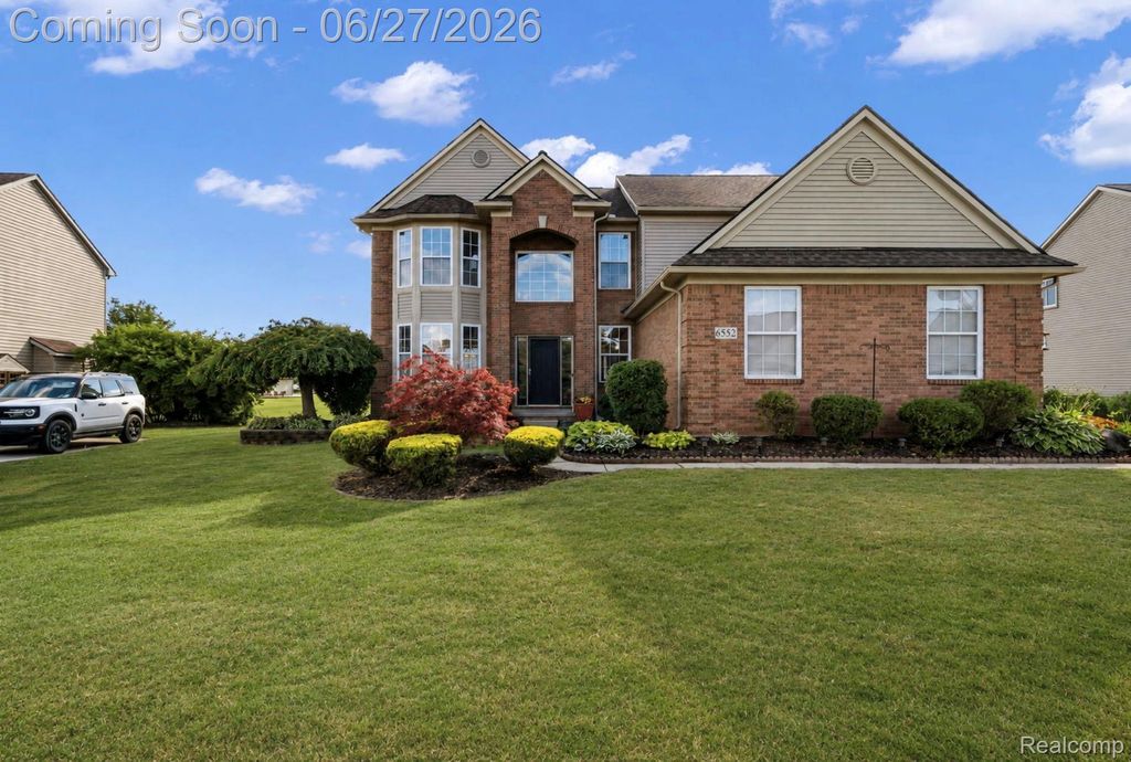 6552 Florence Lane, Van Buren charter township