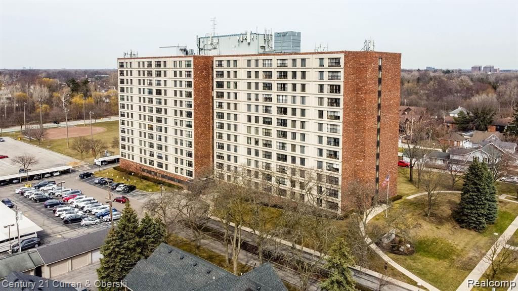 21800 Morley Avenue 403, Dearborn