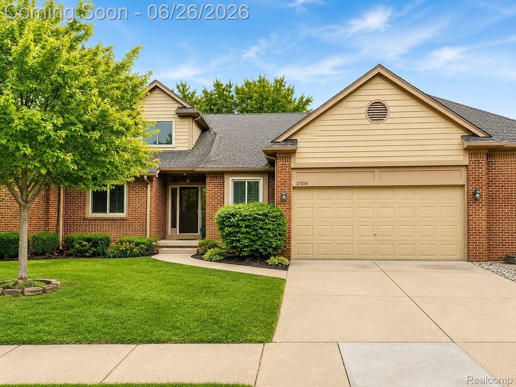 17014 Country Ridge Lane, Macomb