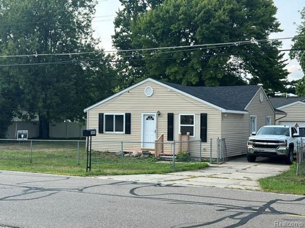 3490 Beveridge Road, Flint charter township