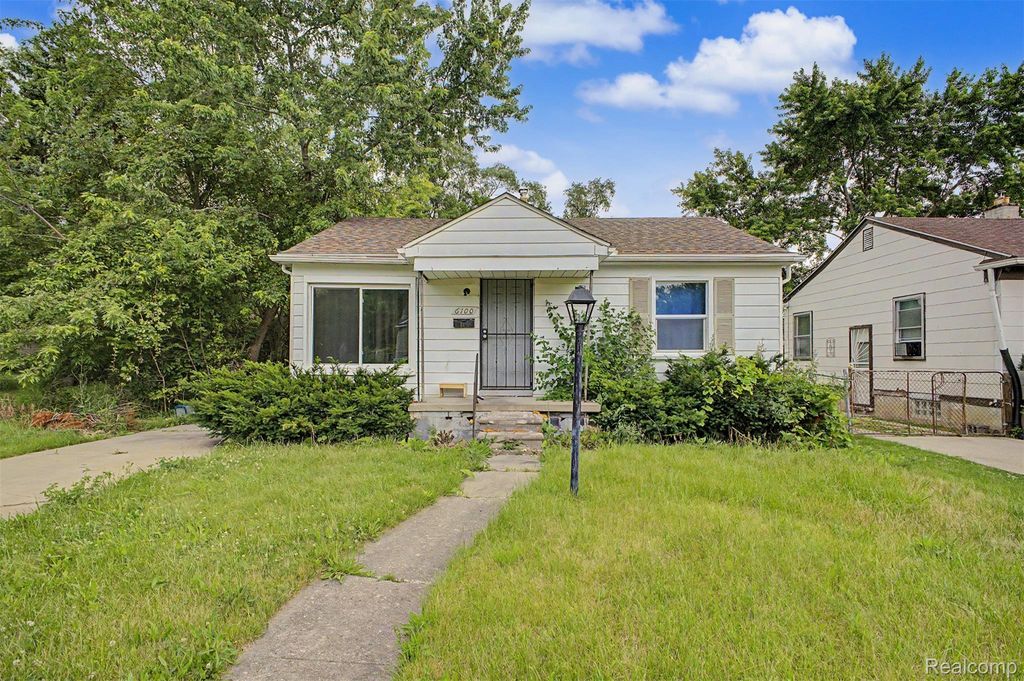 6100 Faust Avenue, Detroit city