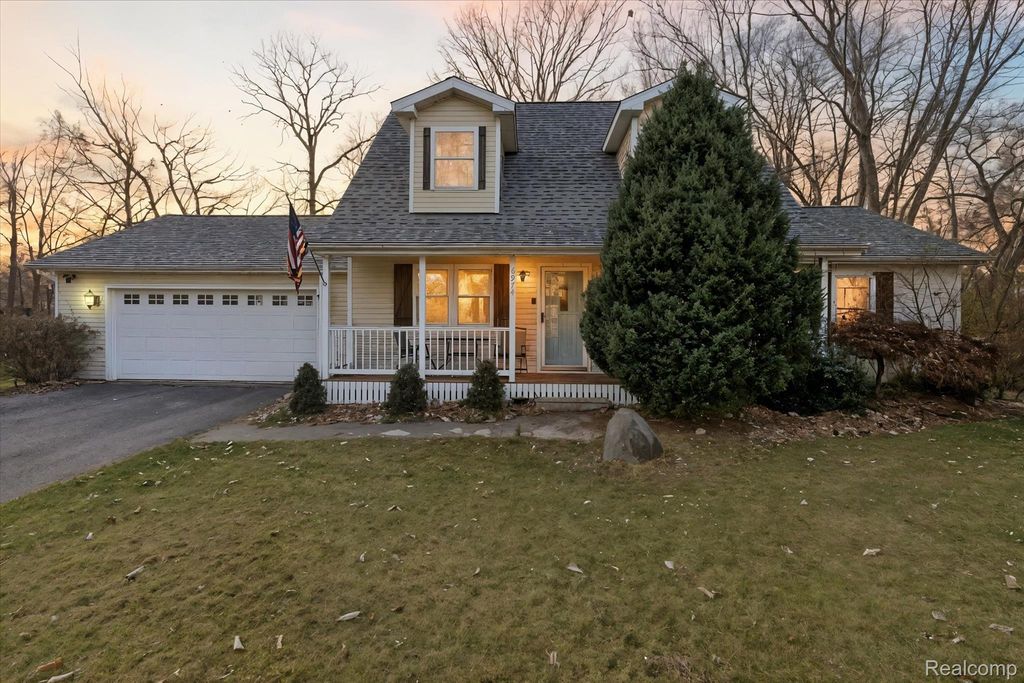 6974 Surrey Lane, Jackson city