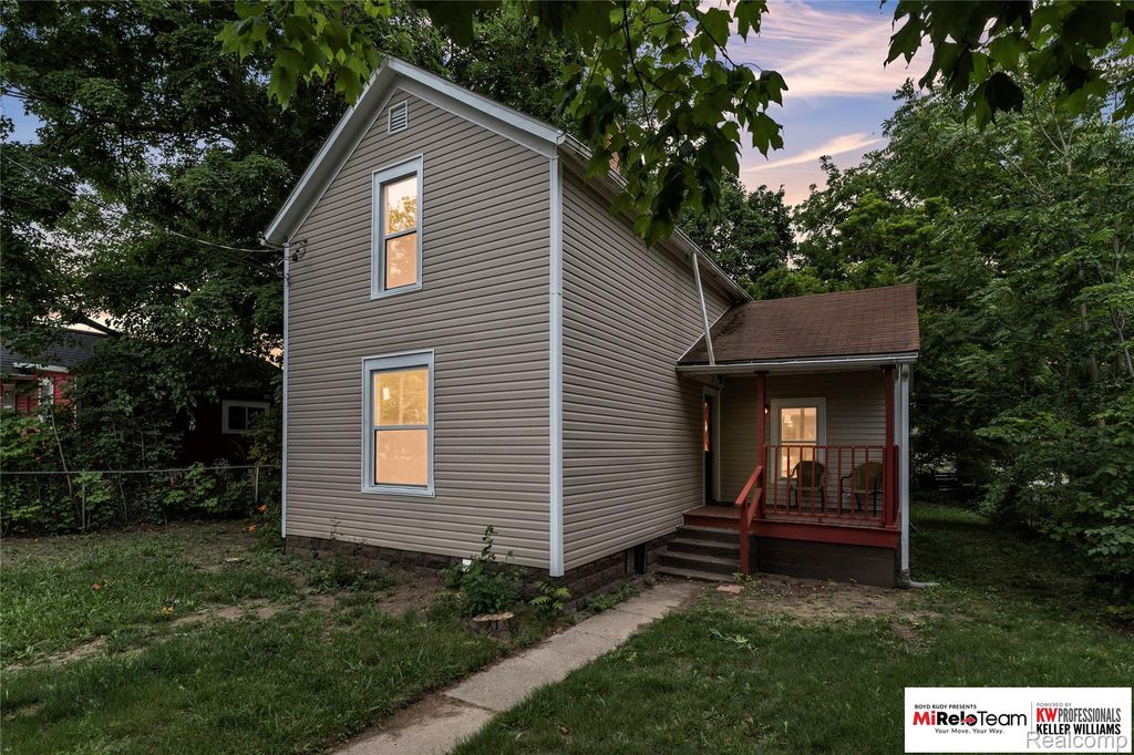 848 Caton Avenue, Adrian city