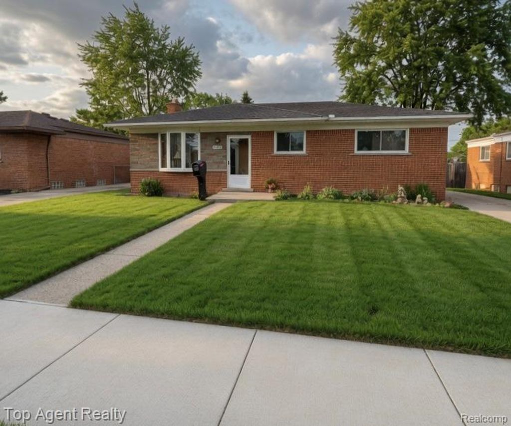 4436 Buckingham Drive, Warren city
