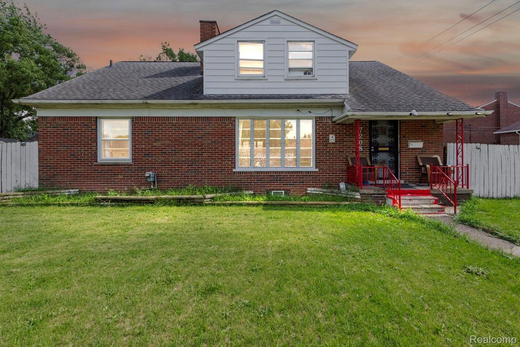 7208 Jackson Avenue, Warren city