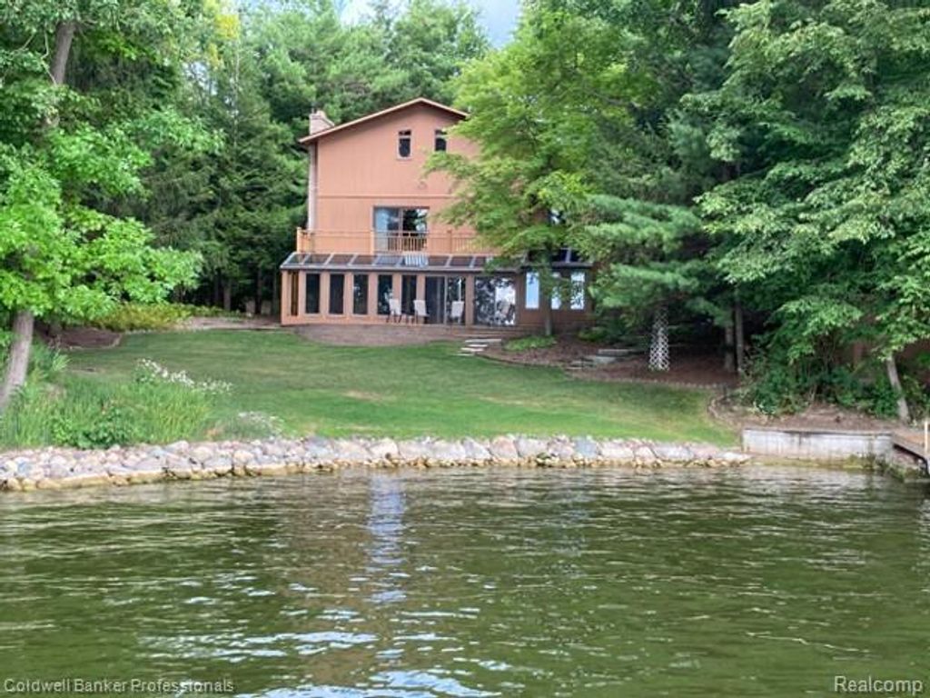 3583 Mitchell Road, Elba township