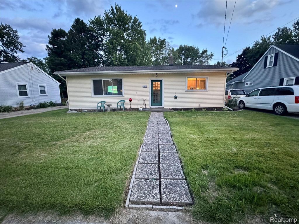 4597 Holt Road, Delhi charter township