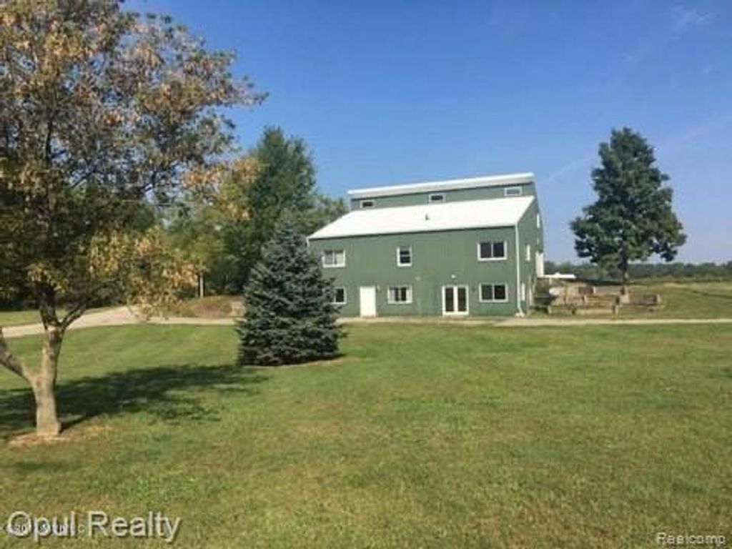 7503 Reading Road, Jefferson township