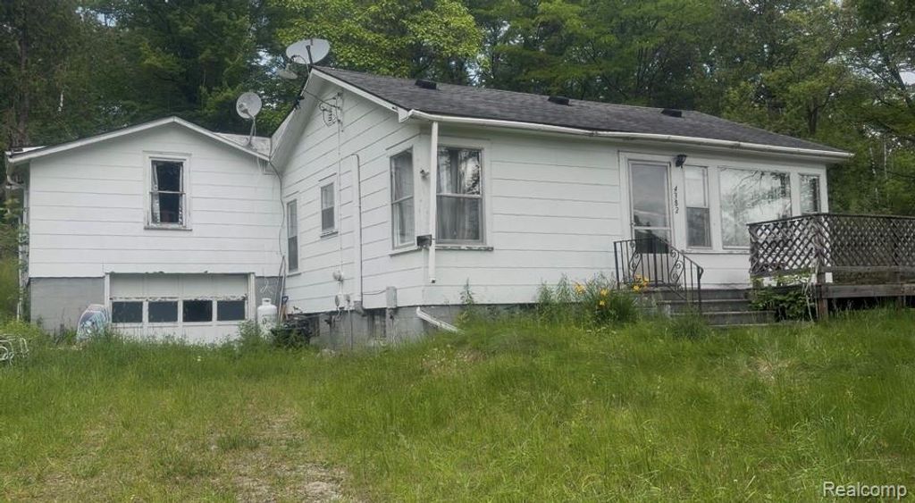 4382 F 30 Road, Curtis township