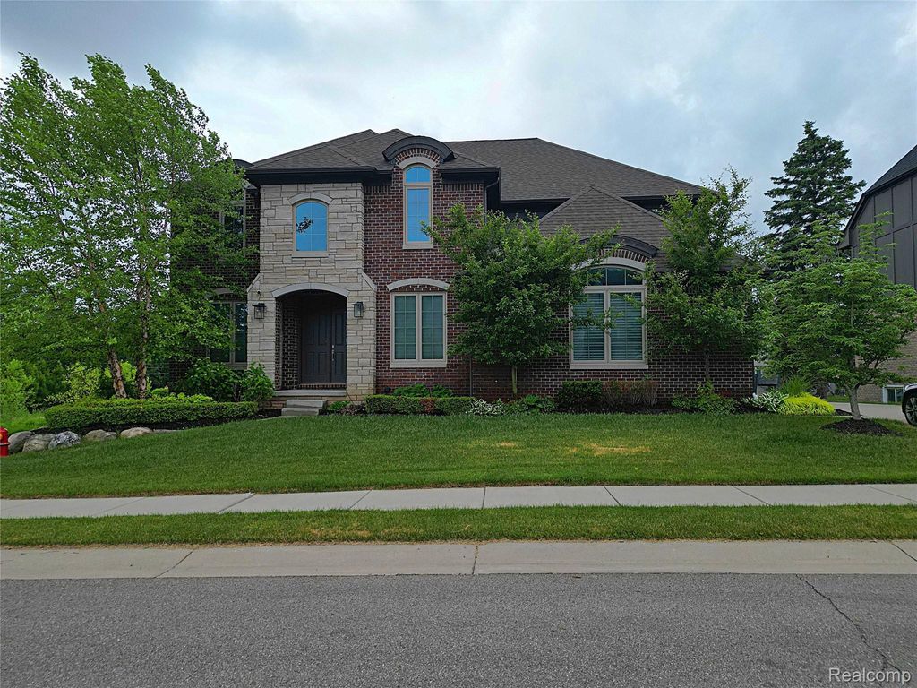 4966 Park Manor Drive, Troy city