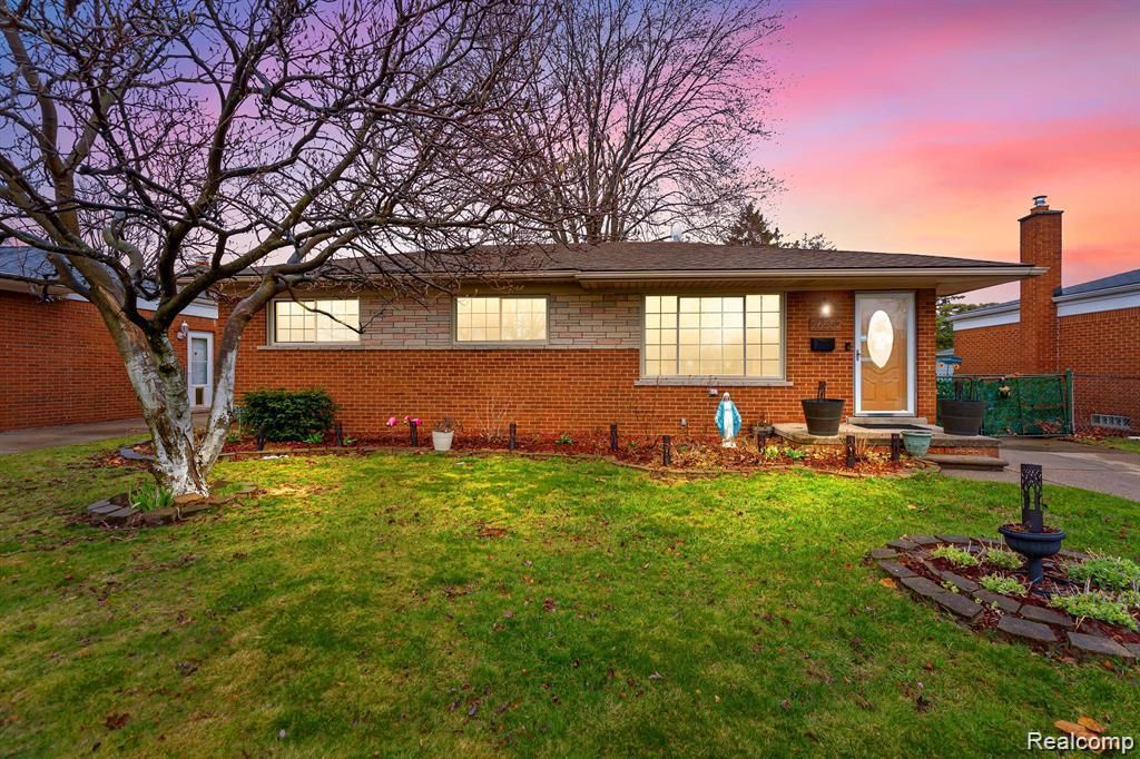 26552 Wagner Avenue, Warren city