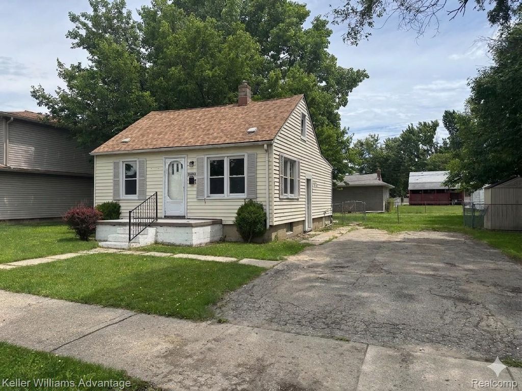 25858 Leach Street, Roseville city