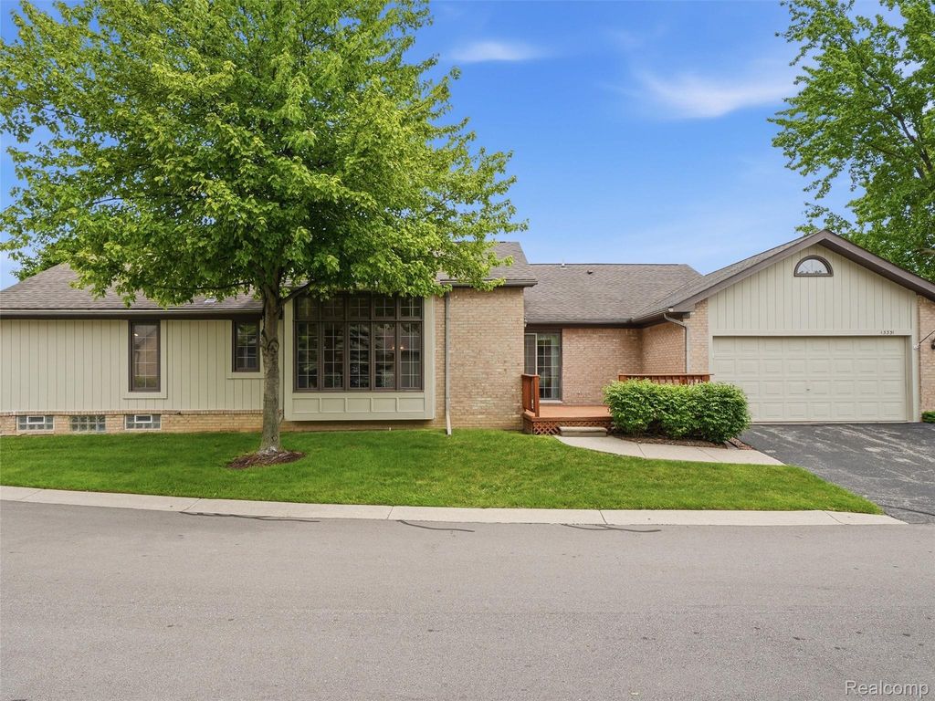 13331 Whittier, Sterling Heights