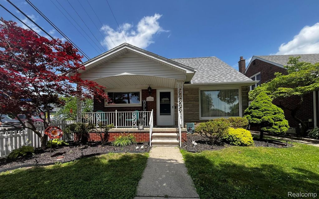 15854 Englewood Avenue, Allen Park city