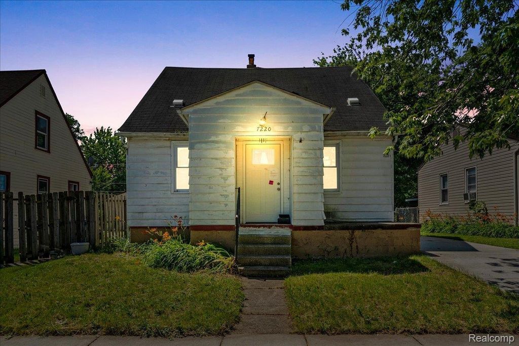 7220 Hupp Avenue, Warren city
