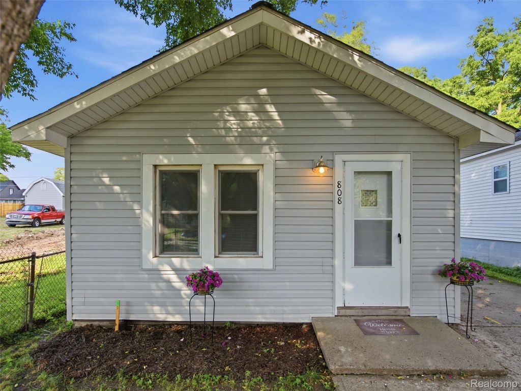 808 Corwin Court, Pontiac city