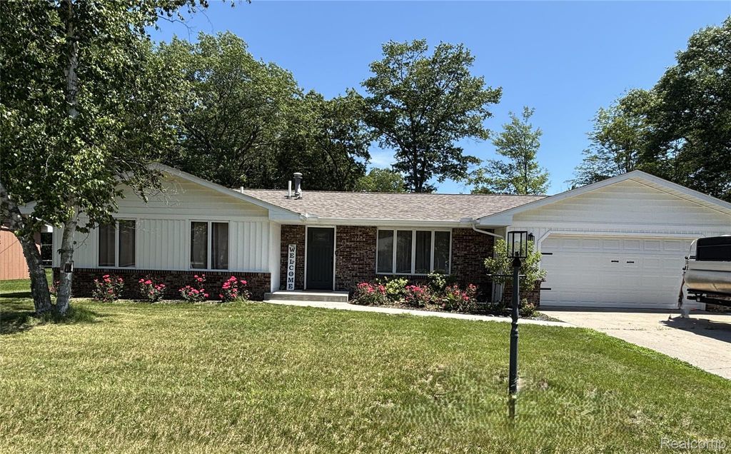 510 Janet Street, Baldwin township