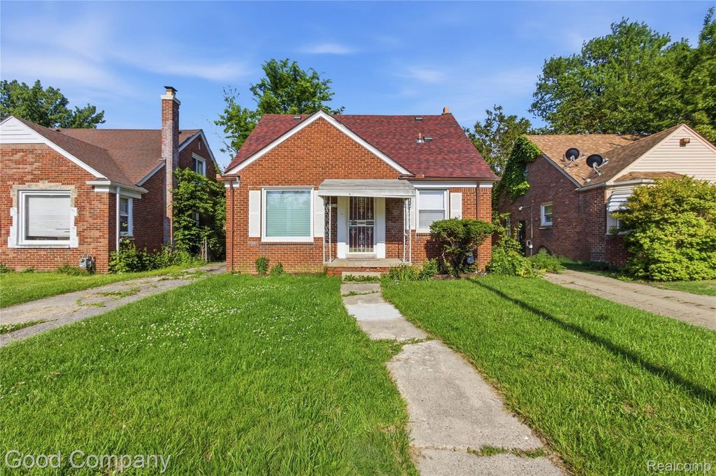 18246 Ashton Avenue, Detroit city