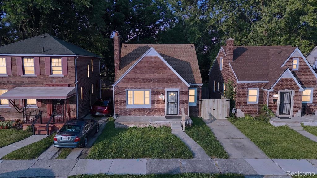 5566 Lakepointe Street, Detroit city
