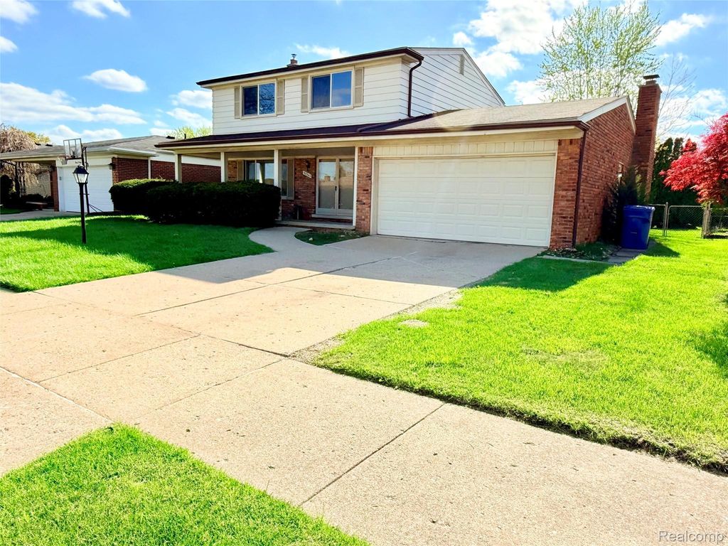 30943 Roselawn Drive, Warren city