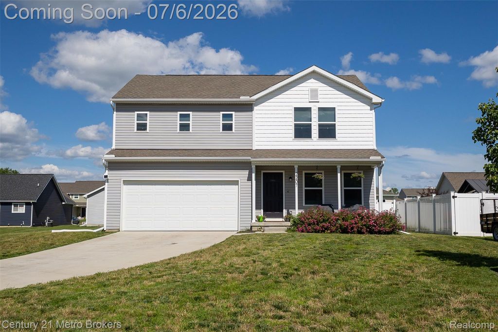 2207 Legacy Drive, Burton city