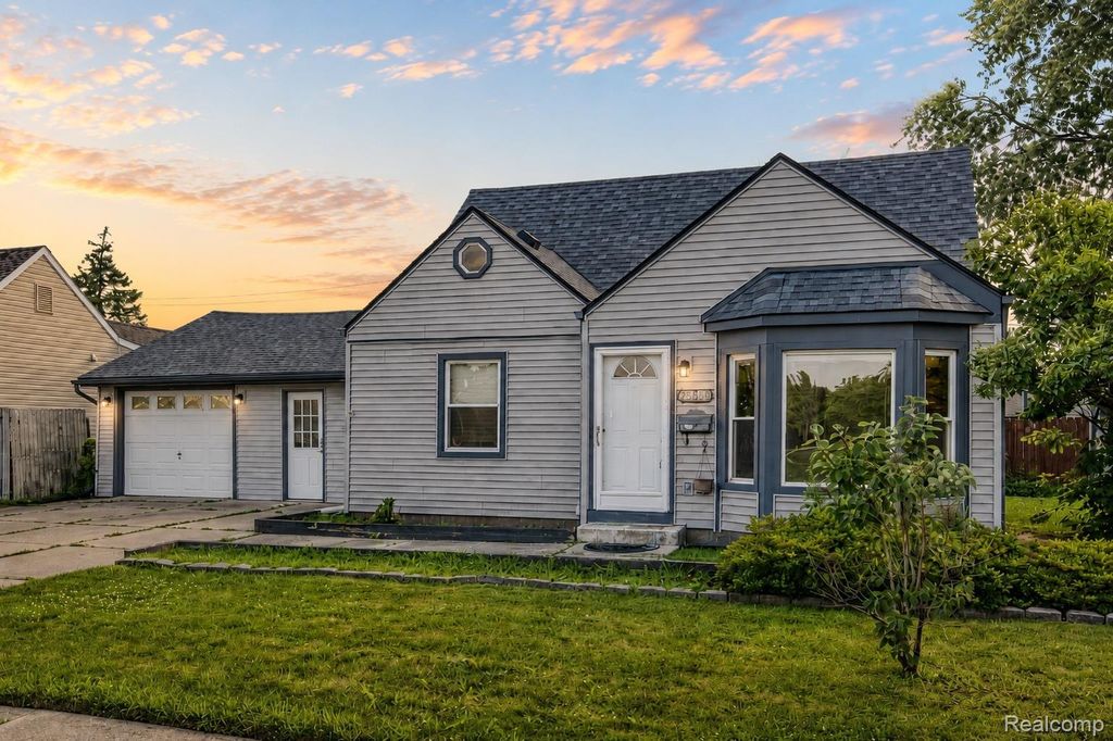 27860 Blum Street, Roseville city