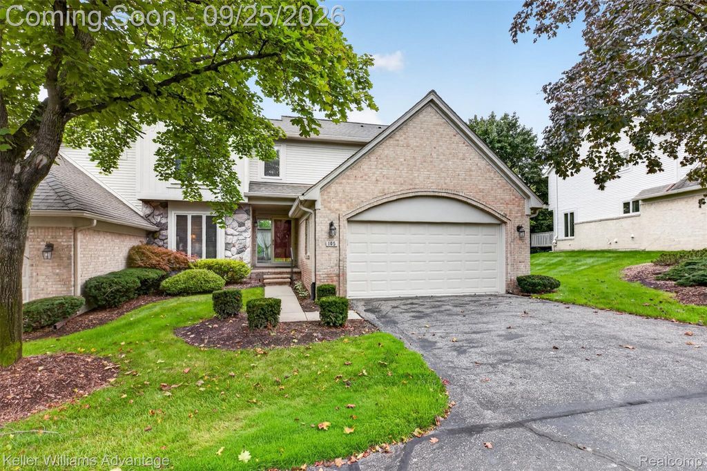 105 Hampton Court, Northville