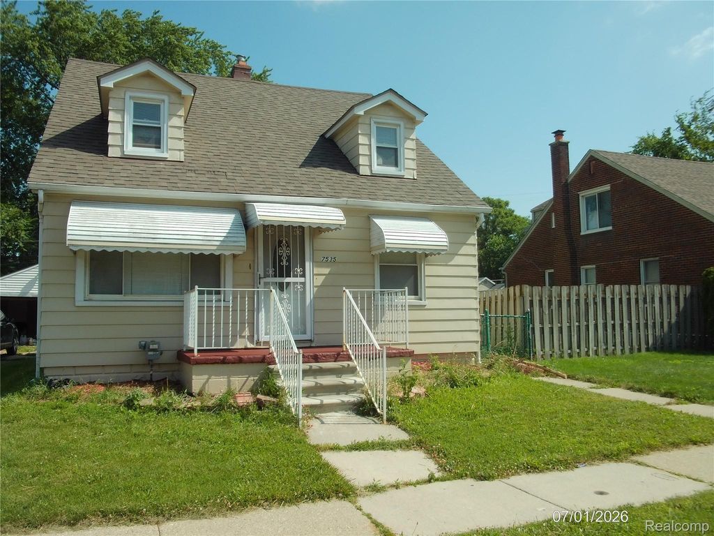 7535 Republic Avenue, Warren city