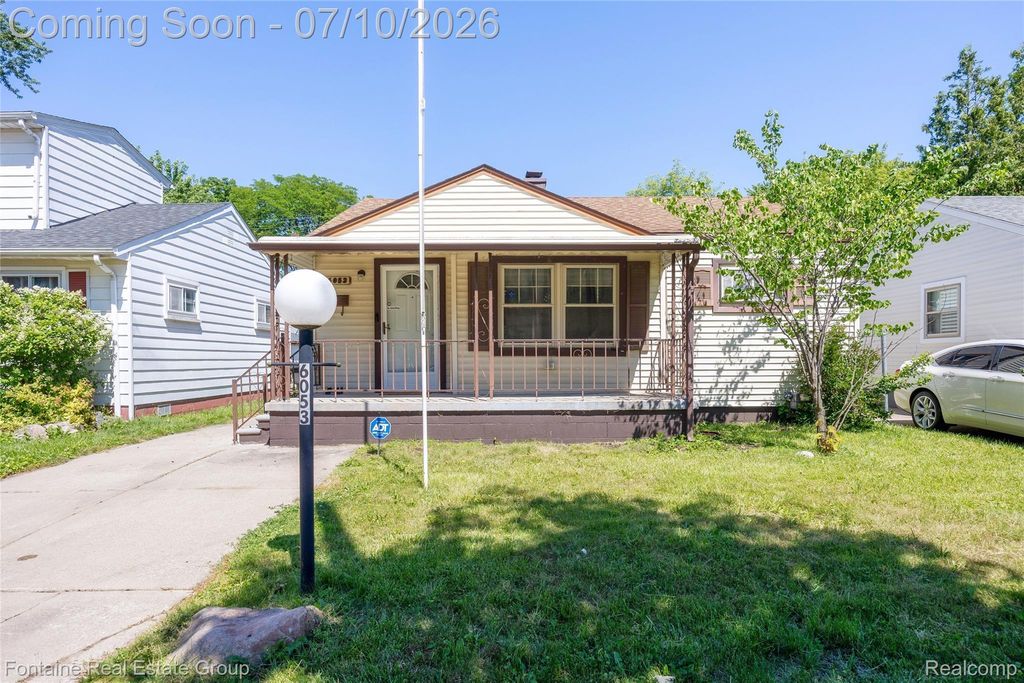 6053 John Daly Street, Taylor city