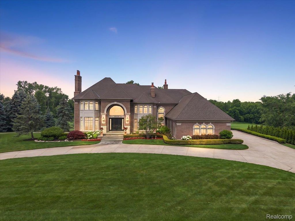 4650 Gatehouse Court, Rochester
