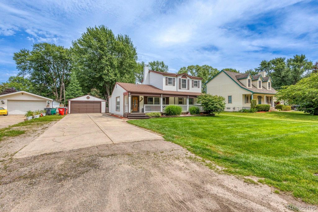 39076 Winkler Street, Harrison charter township