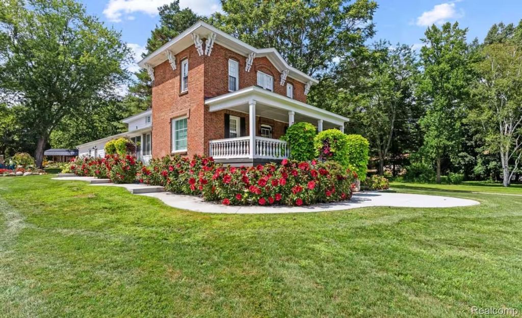4567 N Seymour Road, Flushing charter township