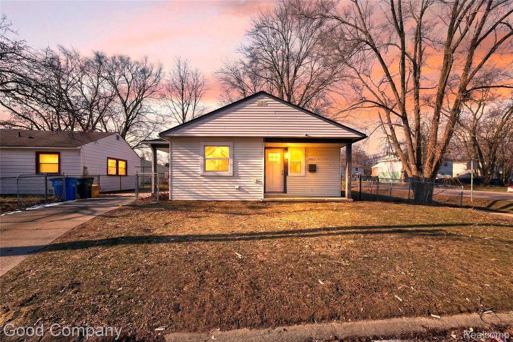 34039 Cambria Court, Westland city