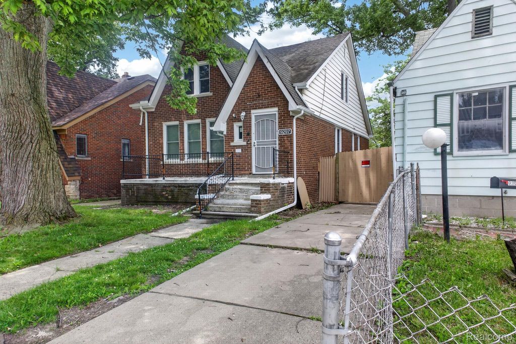 9297 Mckinney Street, Detroit city