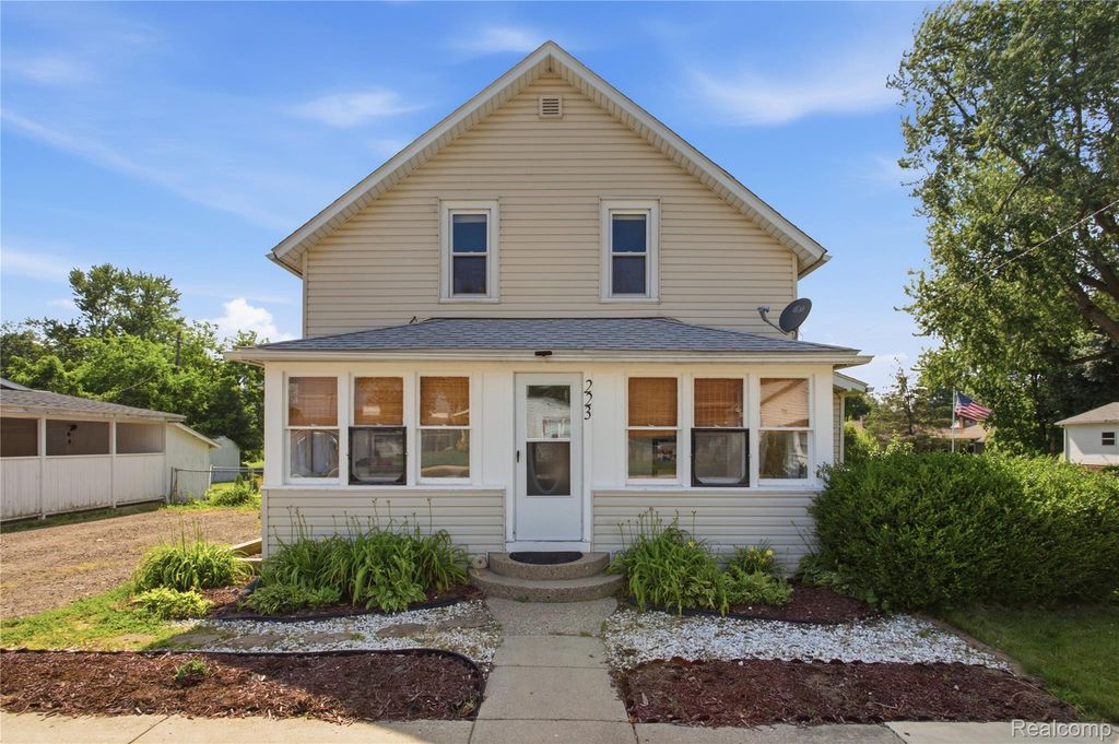 223 N Main Street, Webberville village