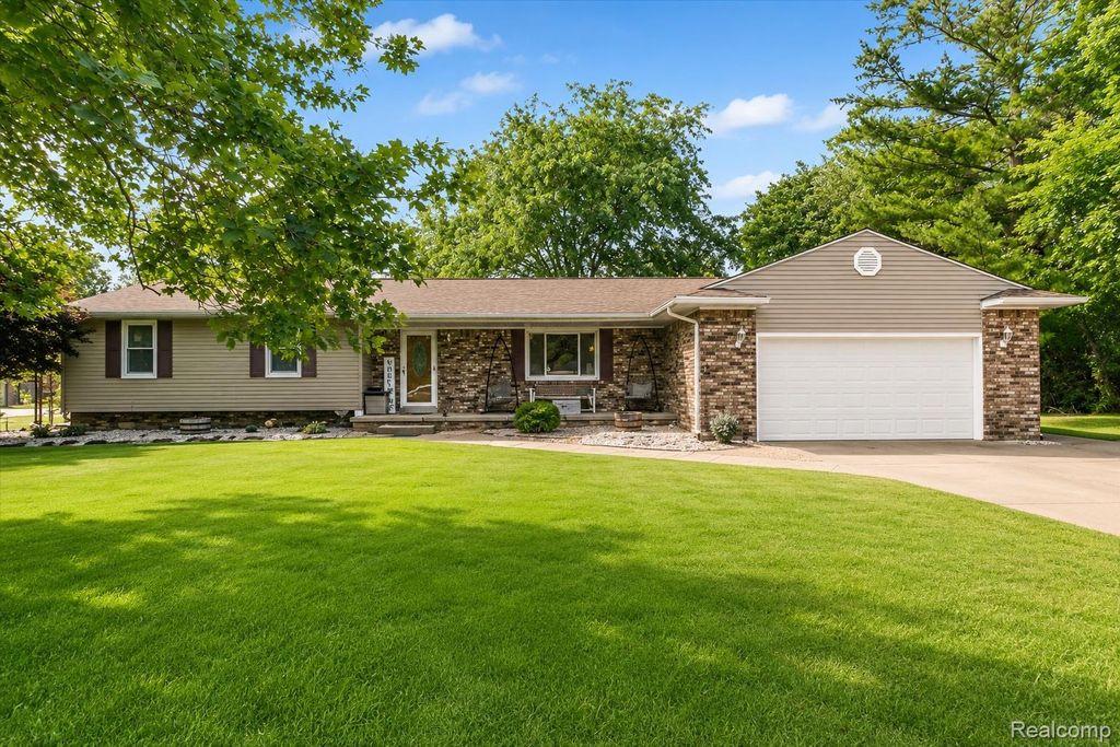 6514 Luanne Drive, Mt. Morris township