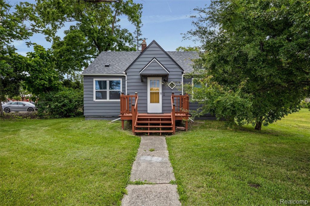 33065 Garfield Road, Fraser city