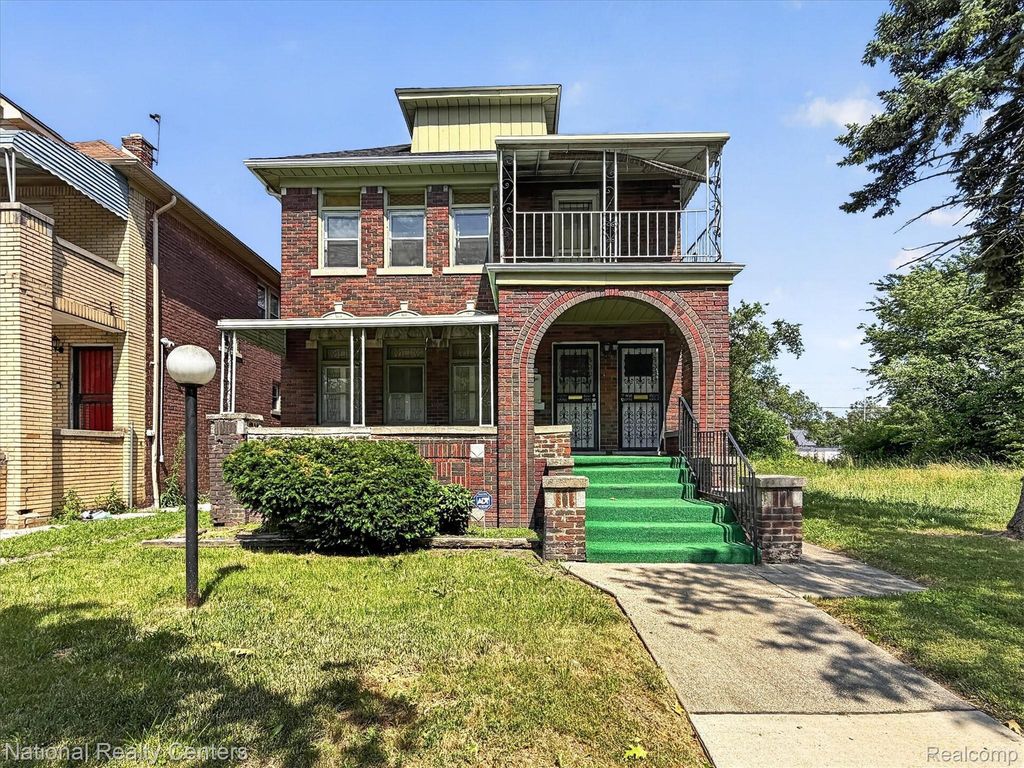 12668 Stoepel, Detroit city