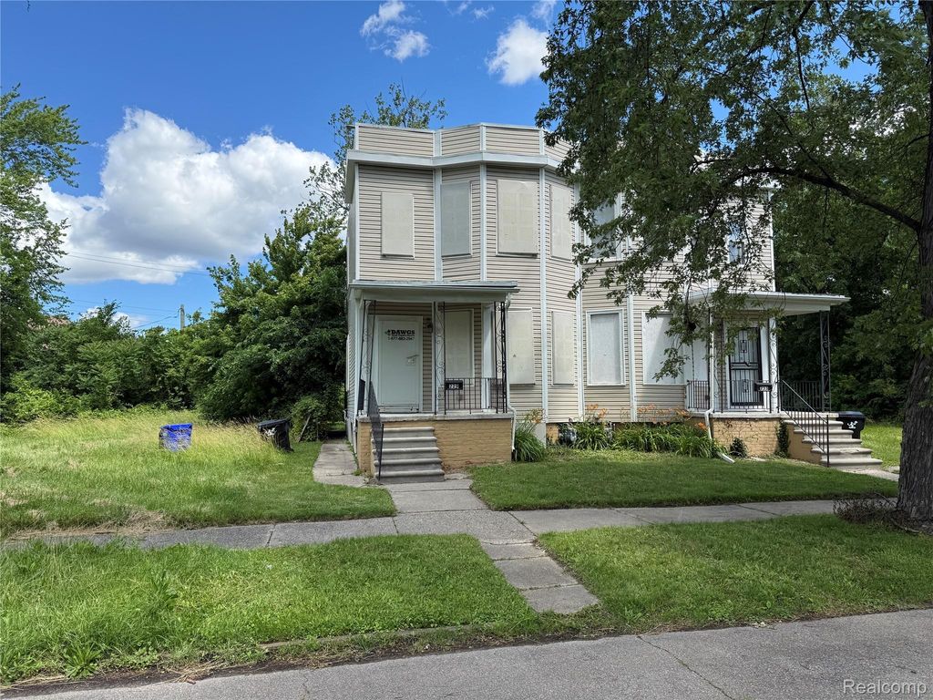 229 Leicester Court, Detroit city