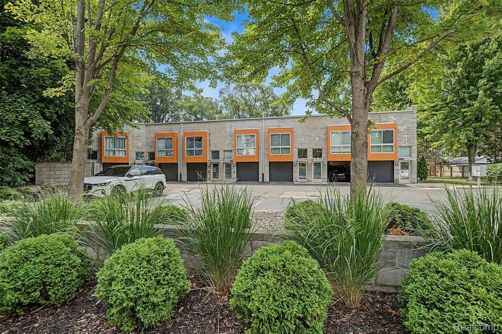 432 E Parent Avenue, Royal Oak