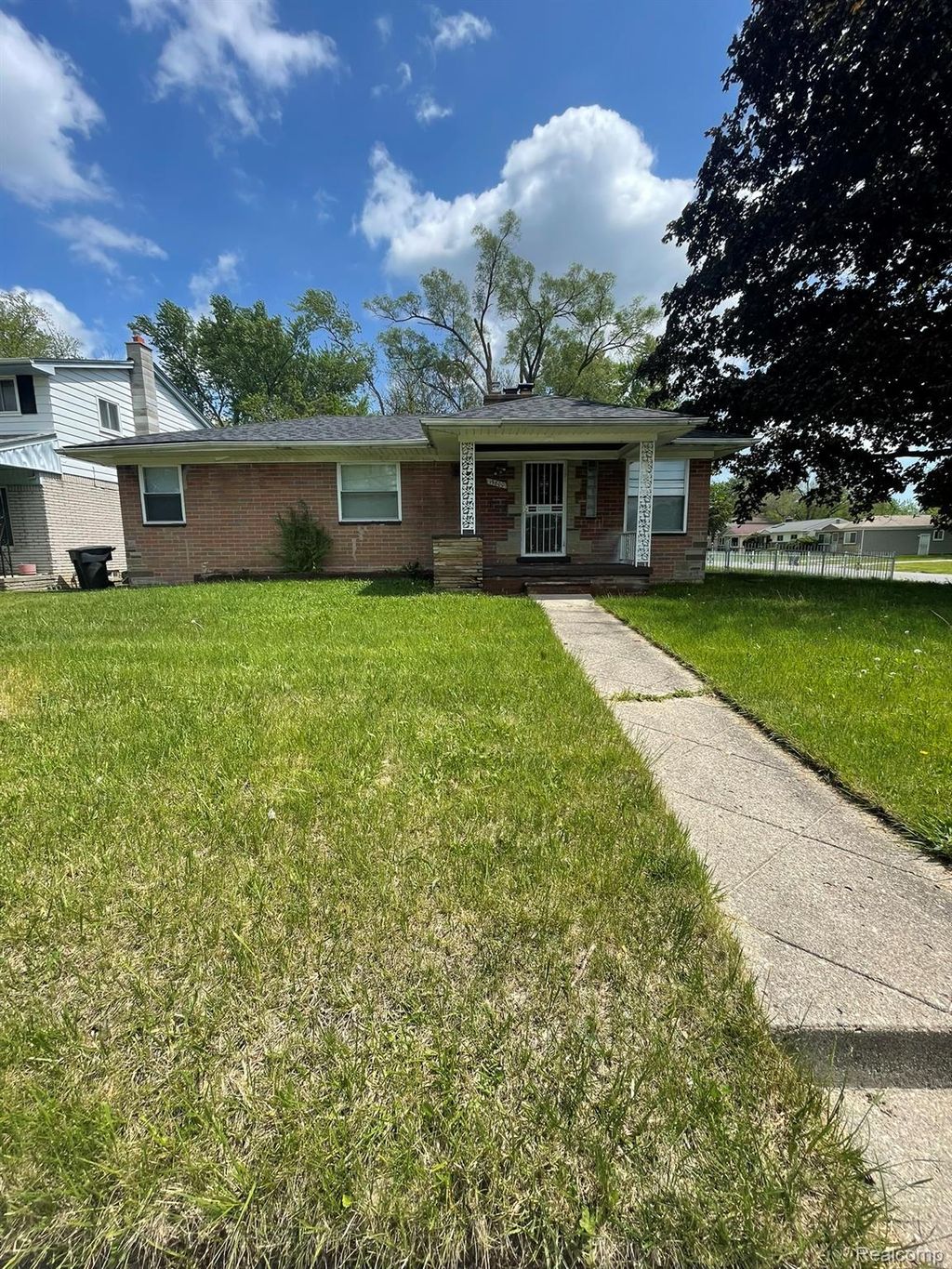 19800 Berg Road, Detroit city