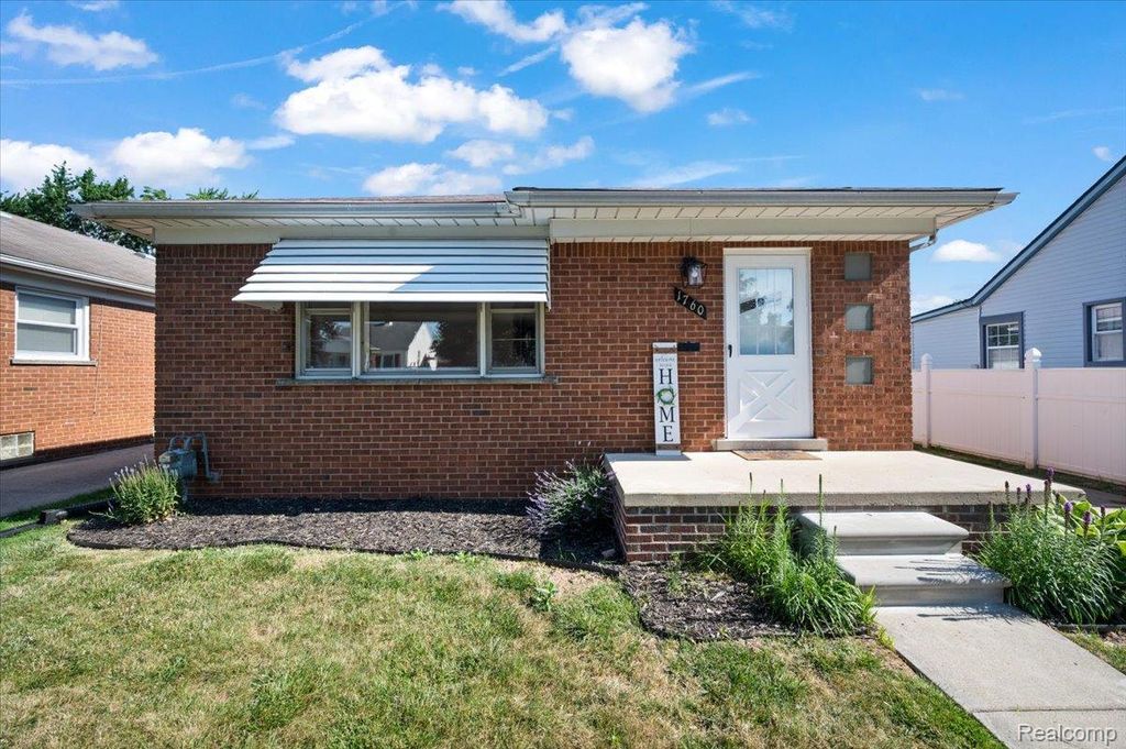 1760 Sycamore Street, Wyandotte city