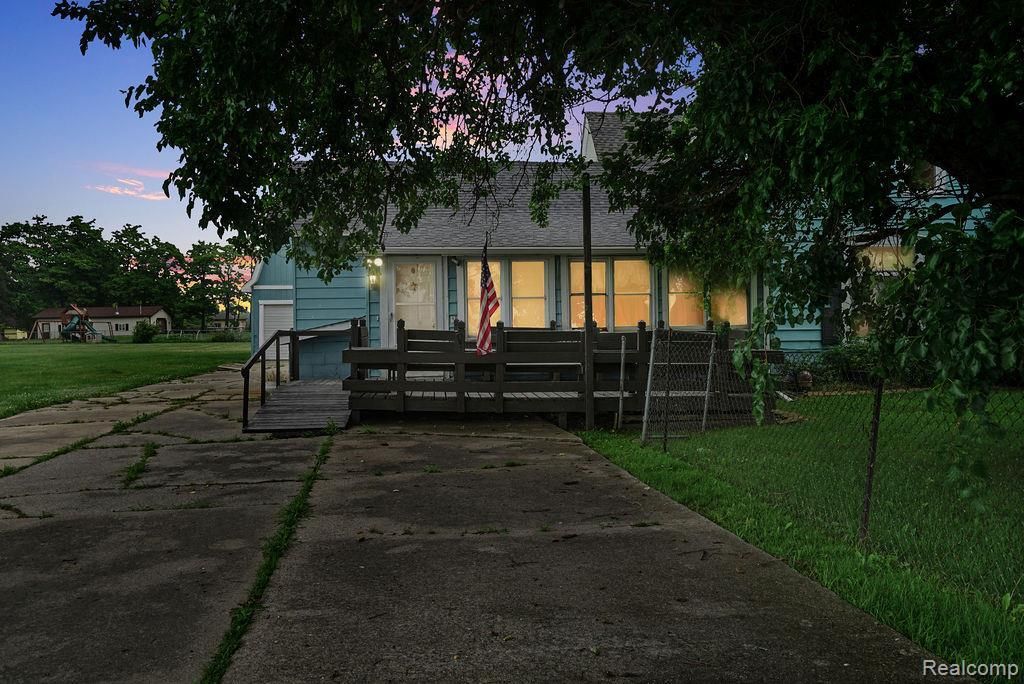 261 Fitz Road, Wales township